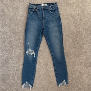 Abercrombie & Fitch The Super Skinny Ankle High Rise